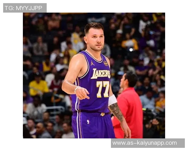 东契奇回忆与斯玛特对位经历深知其防守给对手带来的挑战